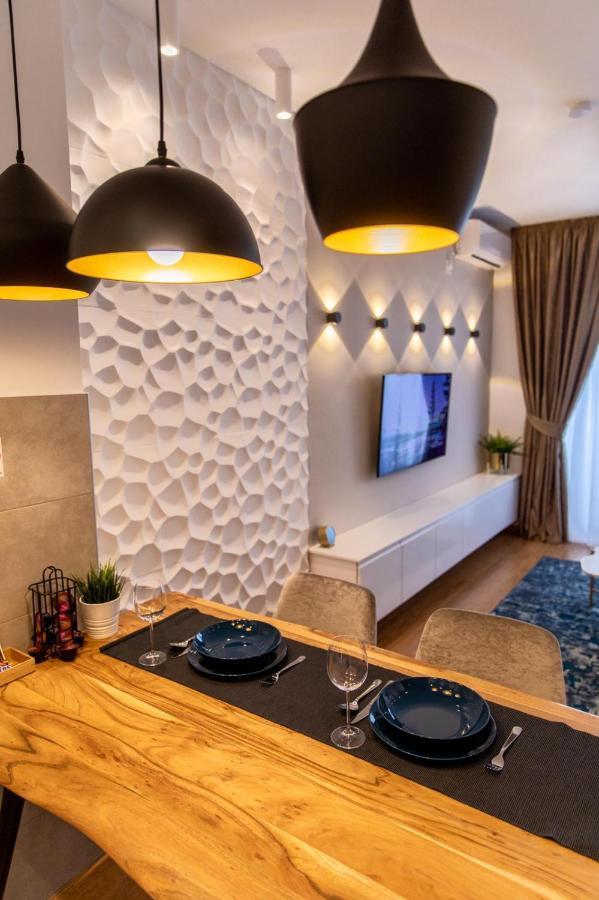 Dali Apartments Pupin Palace Нови-Сад Экстерьер фото
